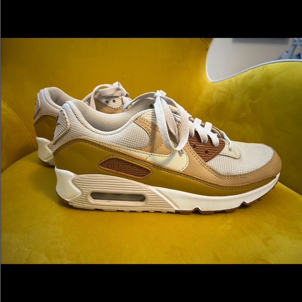 Nike Air Max 90 Caramel and Cream Women's Sneakers